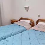 Ionian Mare Ξενοδοχείο με διαμερίσματα Άγιος Ιωάννης Περιστερών
