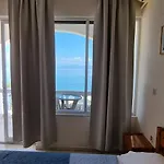 Ionian Mare Ξενοδοχείο με διαμερίσματα Άγιος Ιωάννης Περιστερών