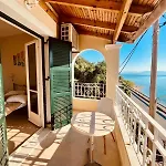 Ionian Mare Ξενοδοχείο με διαμερίσματα 3*