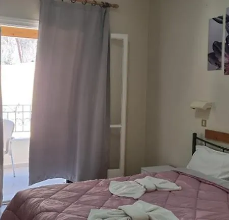 Lejlighedshotel Ionian Mare Agios Ioannis Peristerion