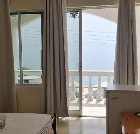 Lejlighedshotel Ionian Mare Agios Ioannis Peristerion