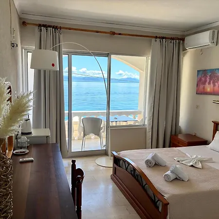Ionian Mare 3*
